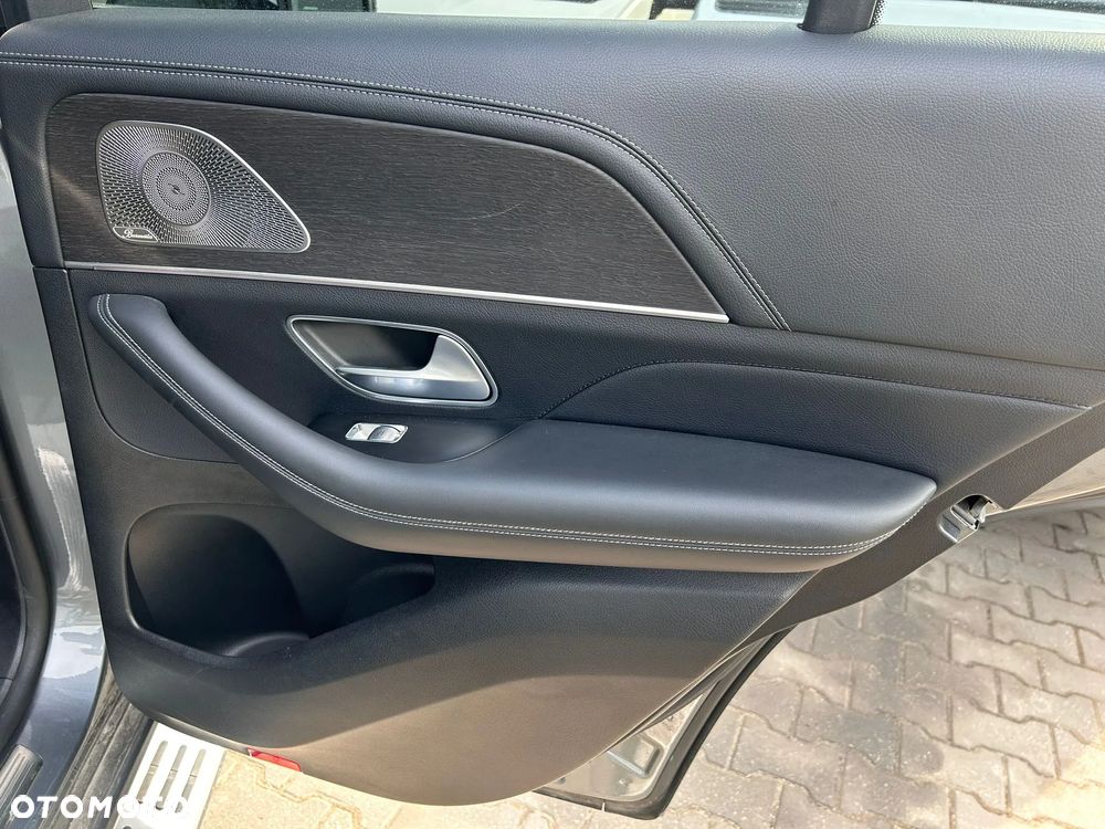 Mercedes-Benz GLE - 23