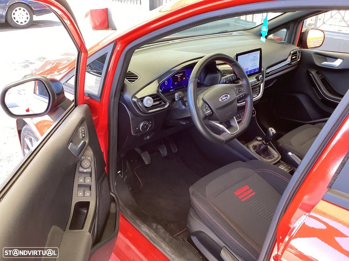 Ford Fiesta 1.0 EcoBoost MHEV ST-Line X - 12
