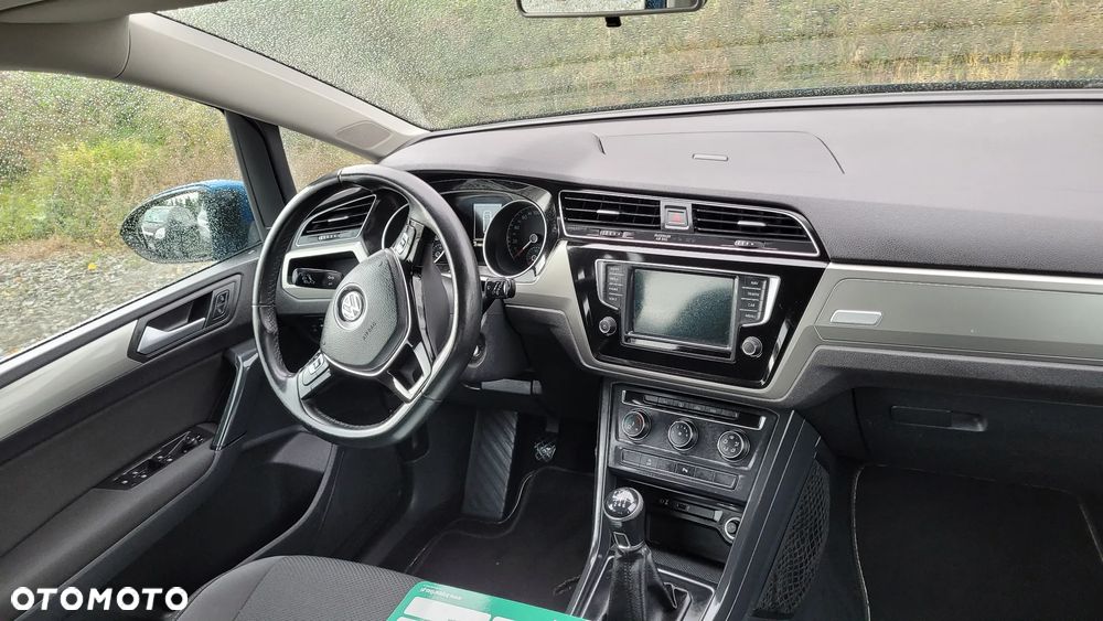 Volkswagen Touran 1.6 TDI SCR BlueMotion Technology Comfortline - 8