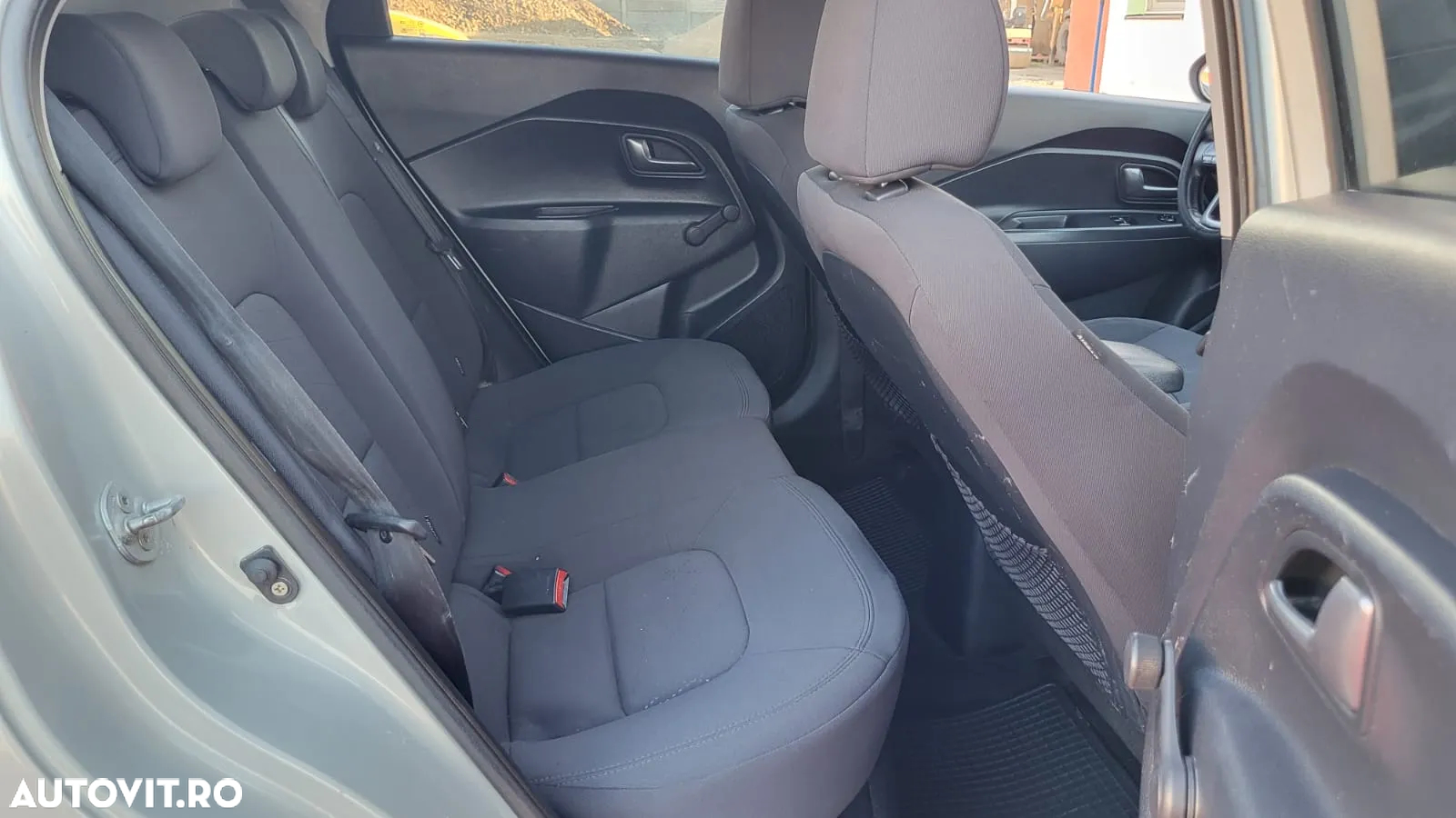 Kia Rio - 24