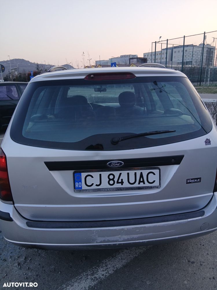 Ford Focus Wagon 1.8TDCi Ghia - 3
