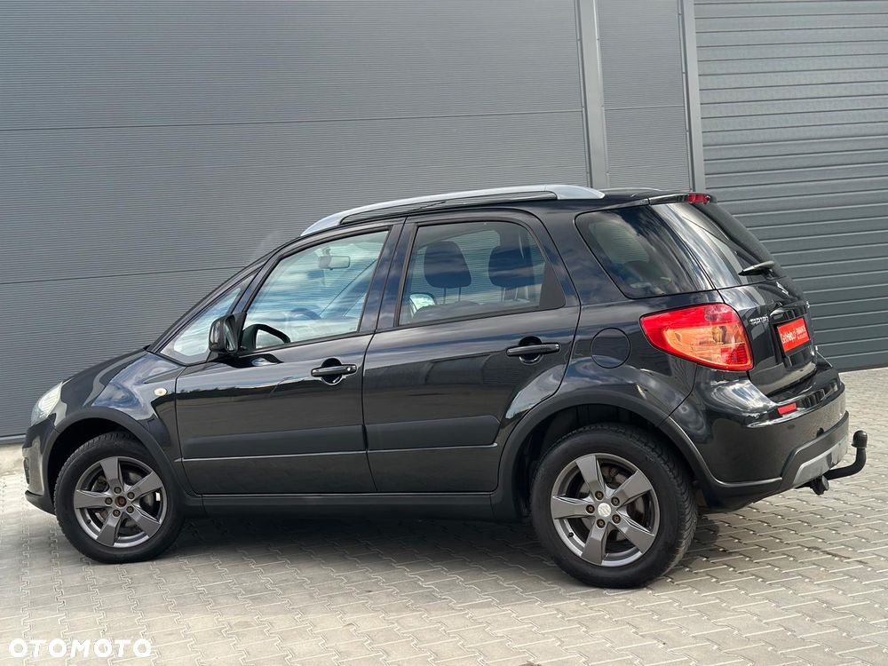 Suzuki SX4 1.6 VVT 4x4 Style - 16