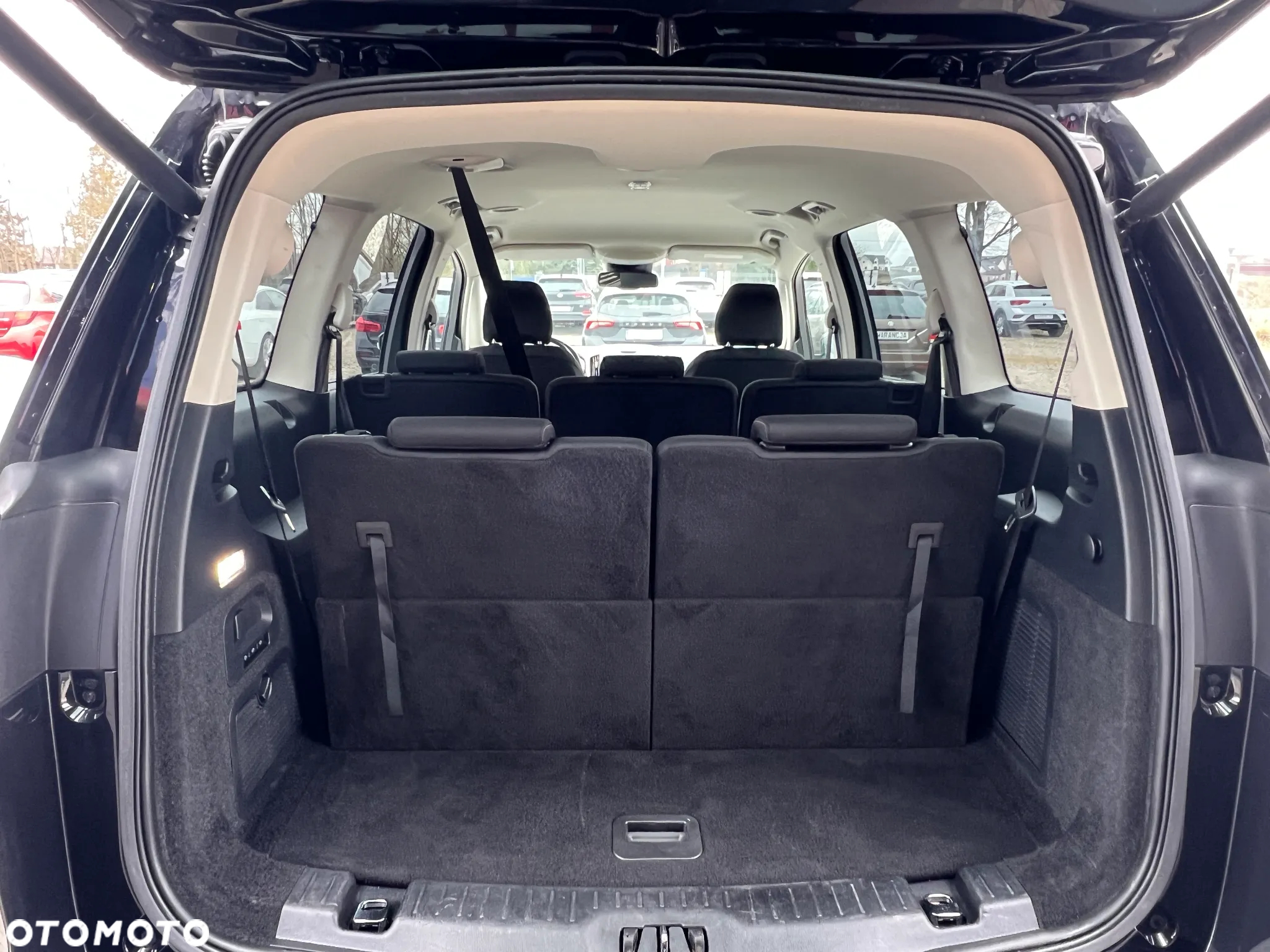 Ford Galaxy 2.0 EcoBlue S&S TITANIUM - 25