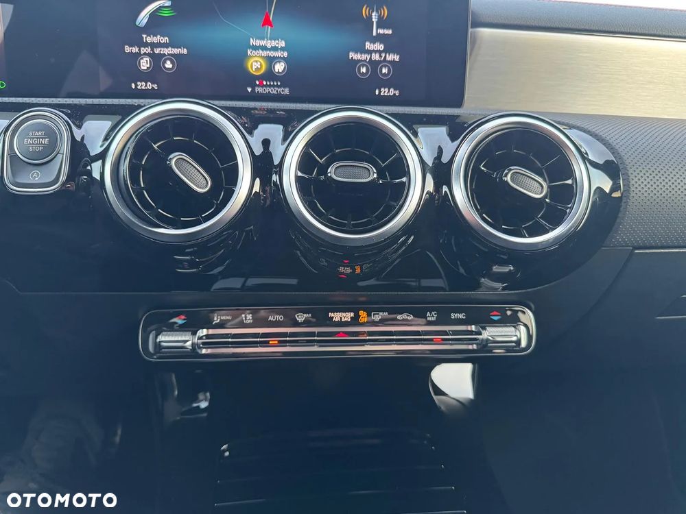 Mercedes-Benz CLA 200 d AMG Line 8G-DCT - 19