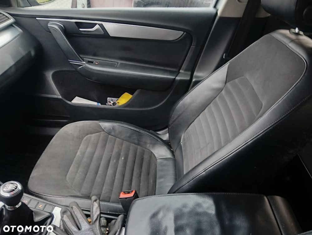 Volkswagen Passat 2.0 TDI Highline - 7