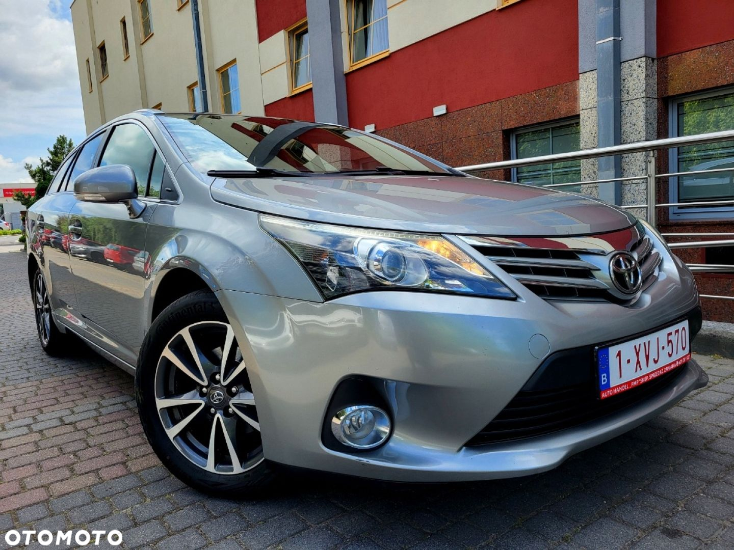 Toyota Avensis - 18