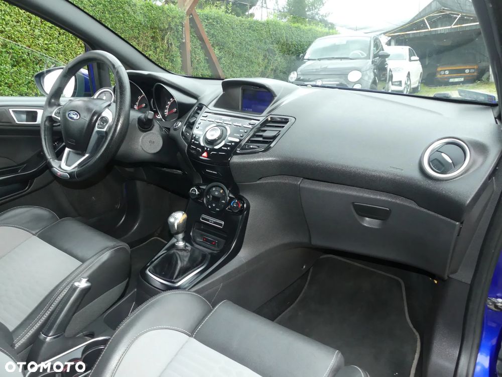 Ford Fiesta ST - 8