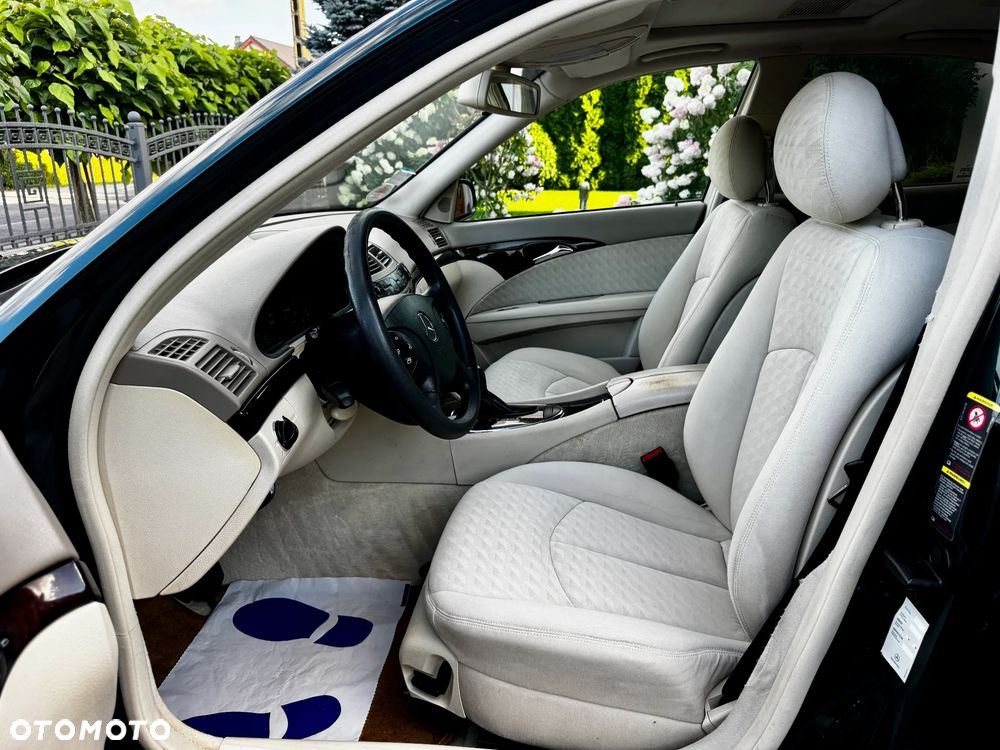 Mercedes-Benz Klasa E 200 CDI Automatik Classic - 26