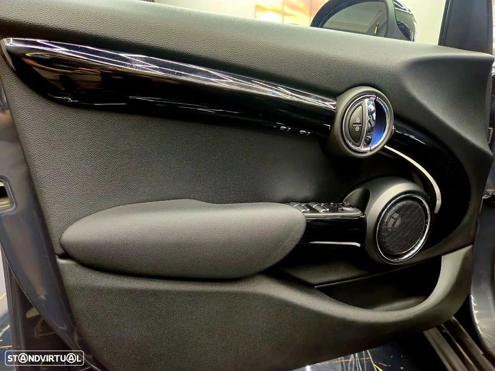 MINI 5 Portas Cooper S Aut. - 57