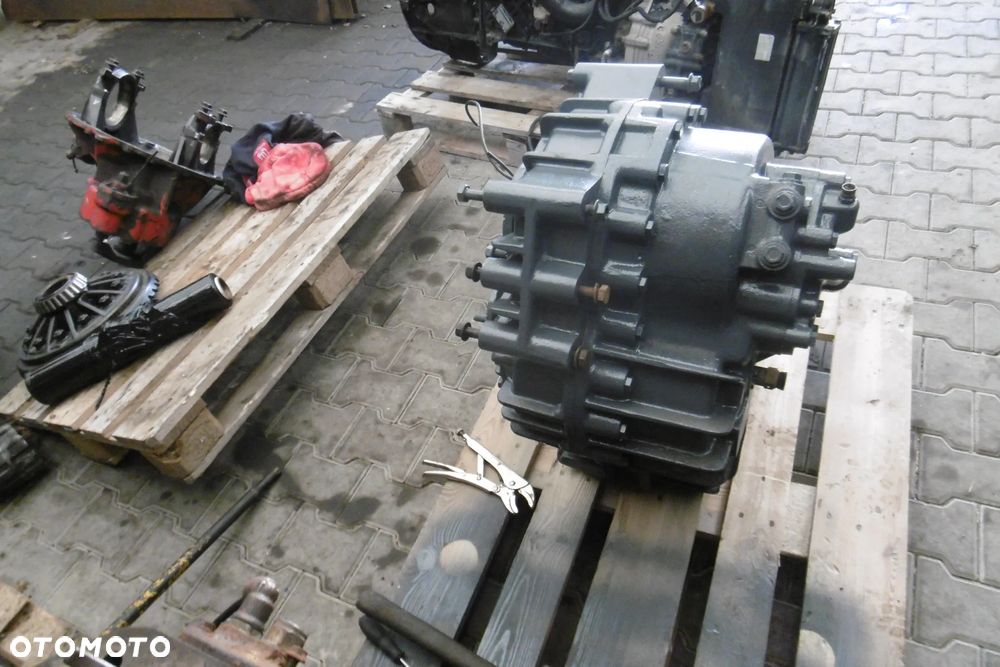 Skrzynia redukcyjna reduktor G17002 Man F2000 4x4 6x6 8x8 - 4