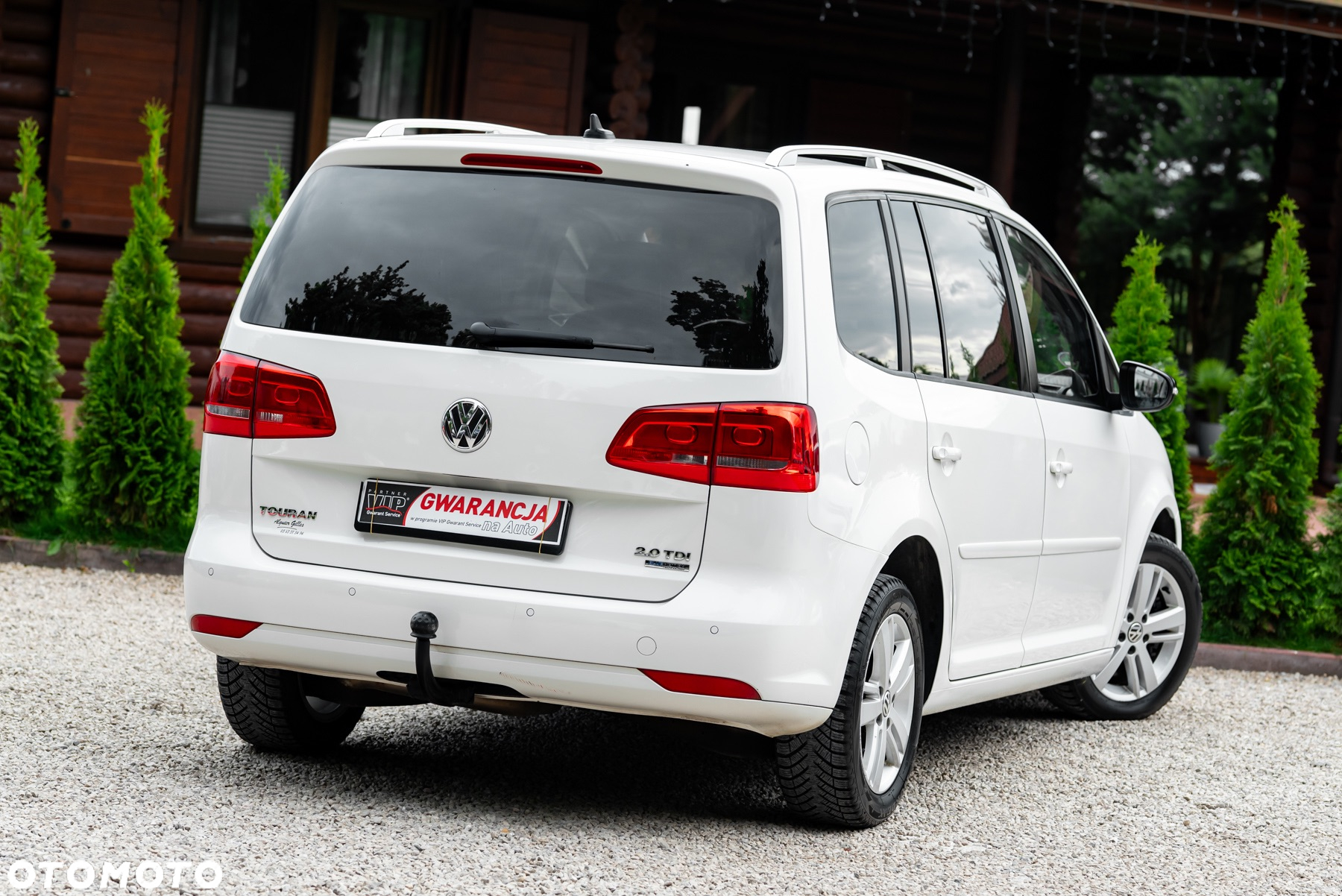 Volkswagen Touran 2.0 TDI DPF BlueMotion Technology MATCH - 12