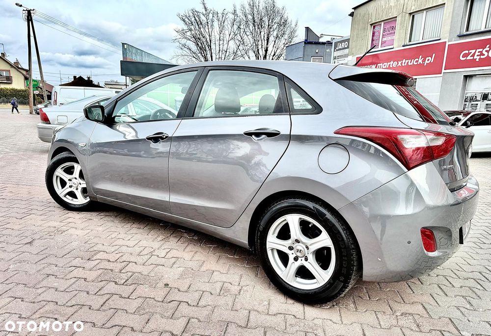 Hyundai i30 1.4 Premium - 4