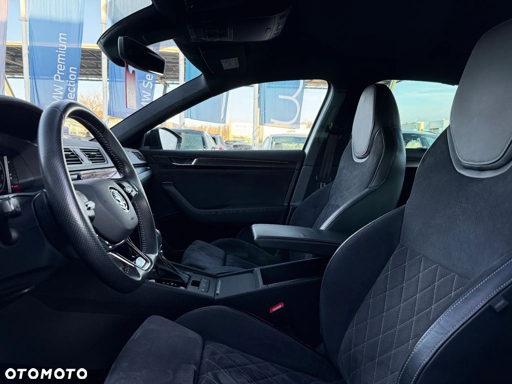 Skoda Superb 2.0 TDI SCR 4x4 Sportline DSG - 23