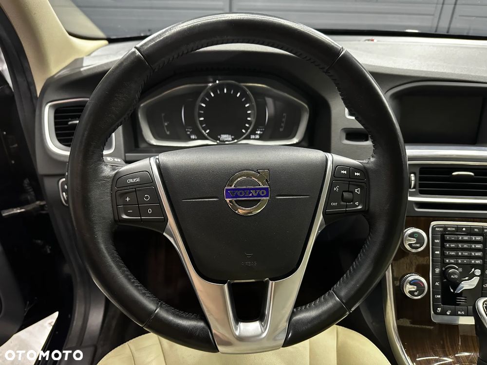 Volvo S60 2.5 T5 AWD - 24