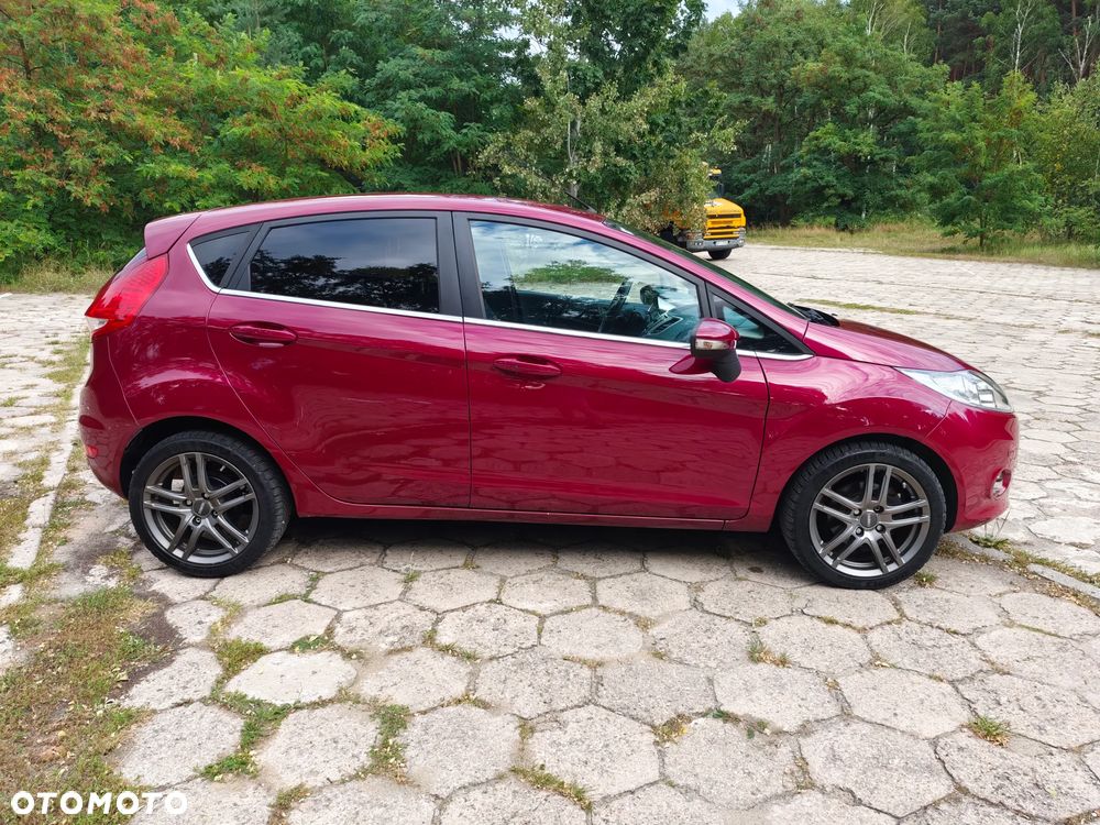 Ford Fiesta 1.6 Ti-VCT Titanium - 12