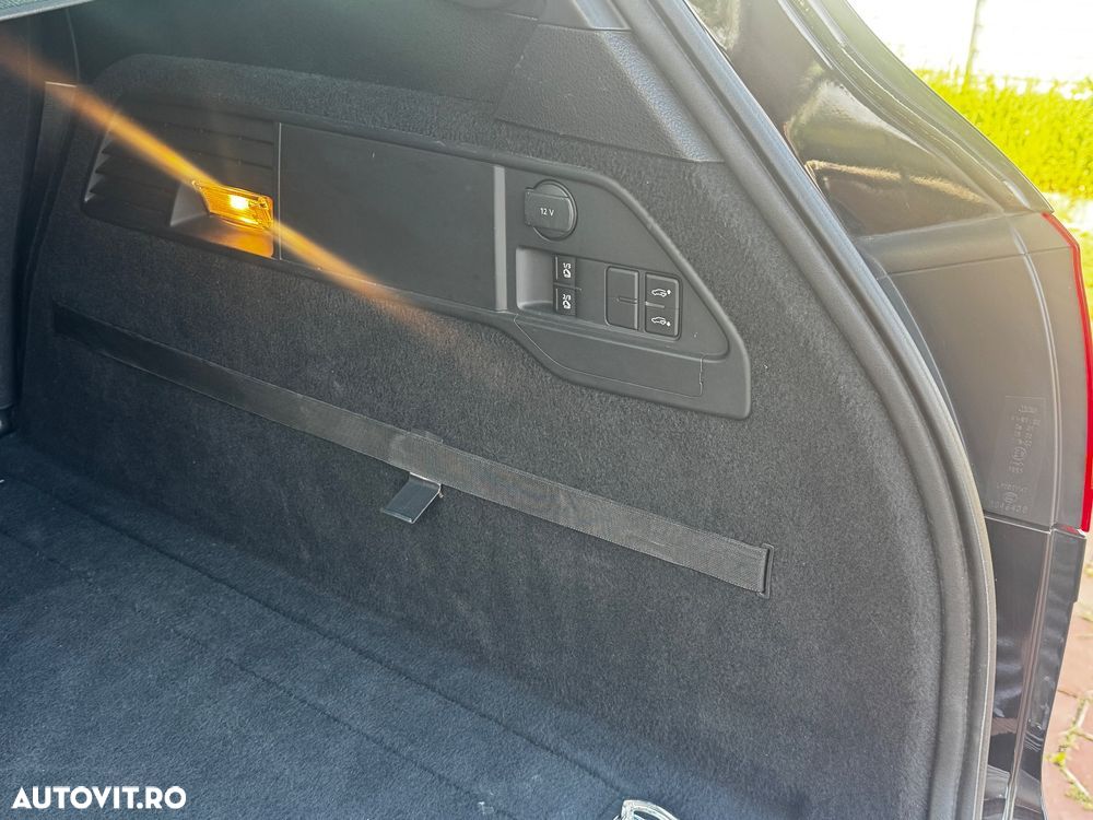 Volkswagen Touareg V6 TDI BMT Supreme Plus - 27