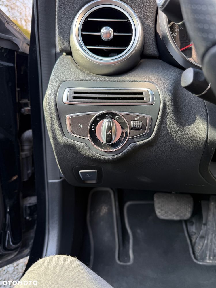 Mercedes-Benz Klasa C 300 7G-TRONIC Avantgarde - 14