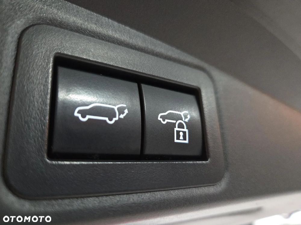 Toyota Corolla 1.8 Hybrid Style - 32