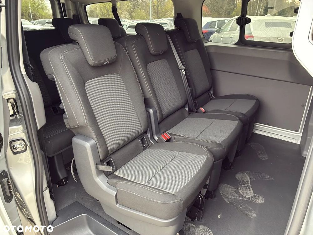 Volkswagen Transporter - 16