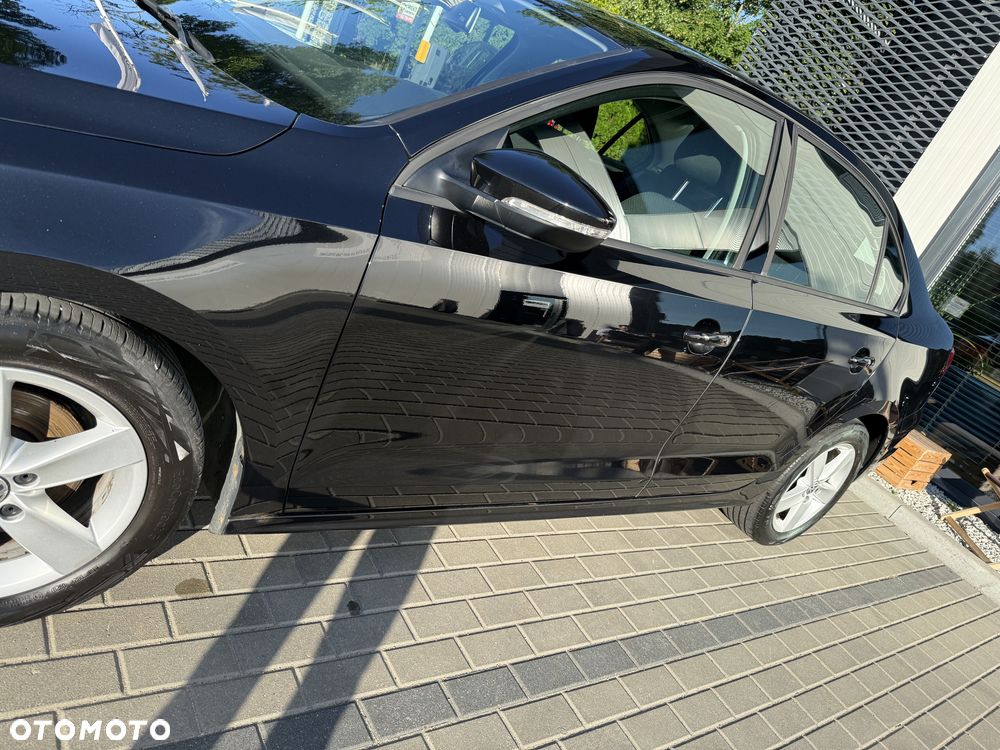 Volkswagen Jetta 1.6 TDI Comfortline - 6