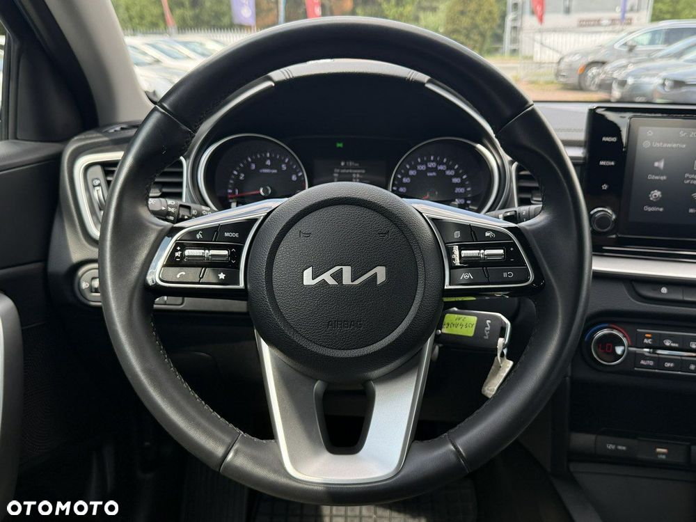 Kia Ceed 1.5 T-GDI M - 17