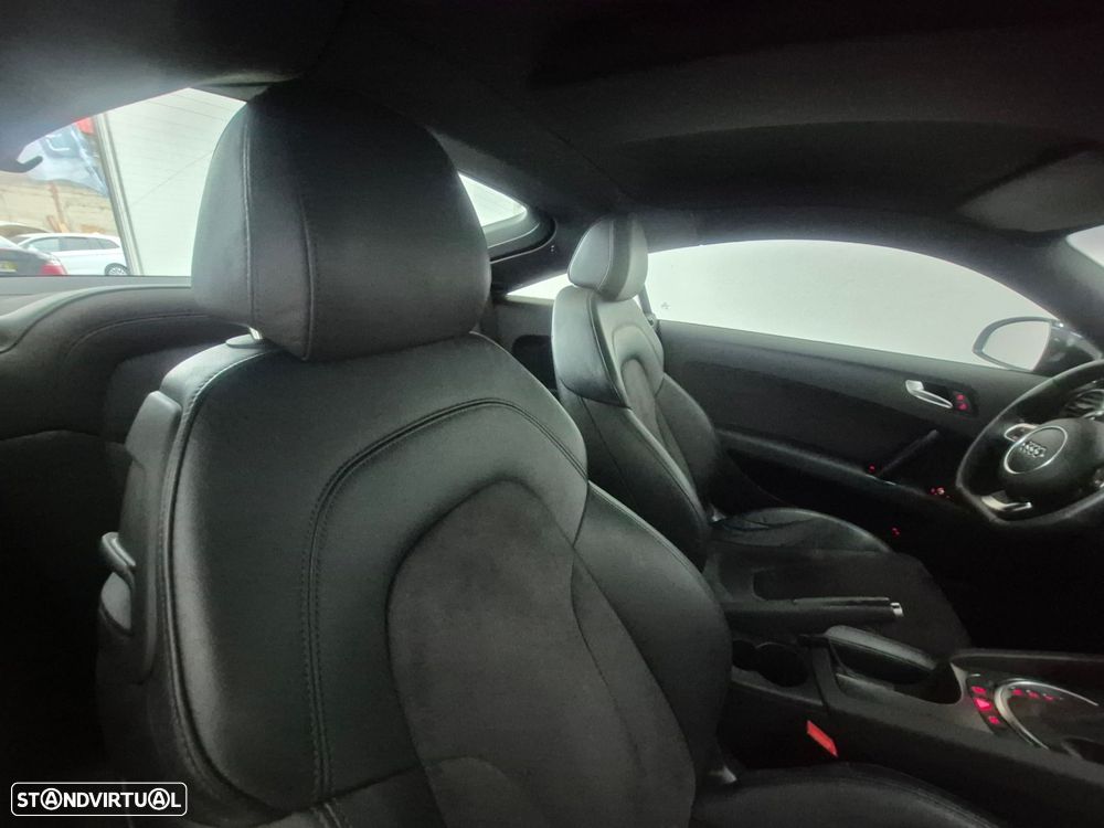 Audi TT Coupé 2.0 TDI quattro S tronic - 24