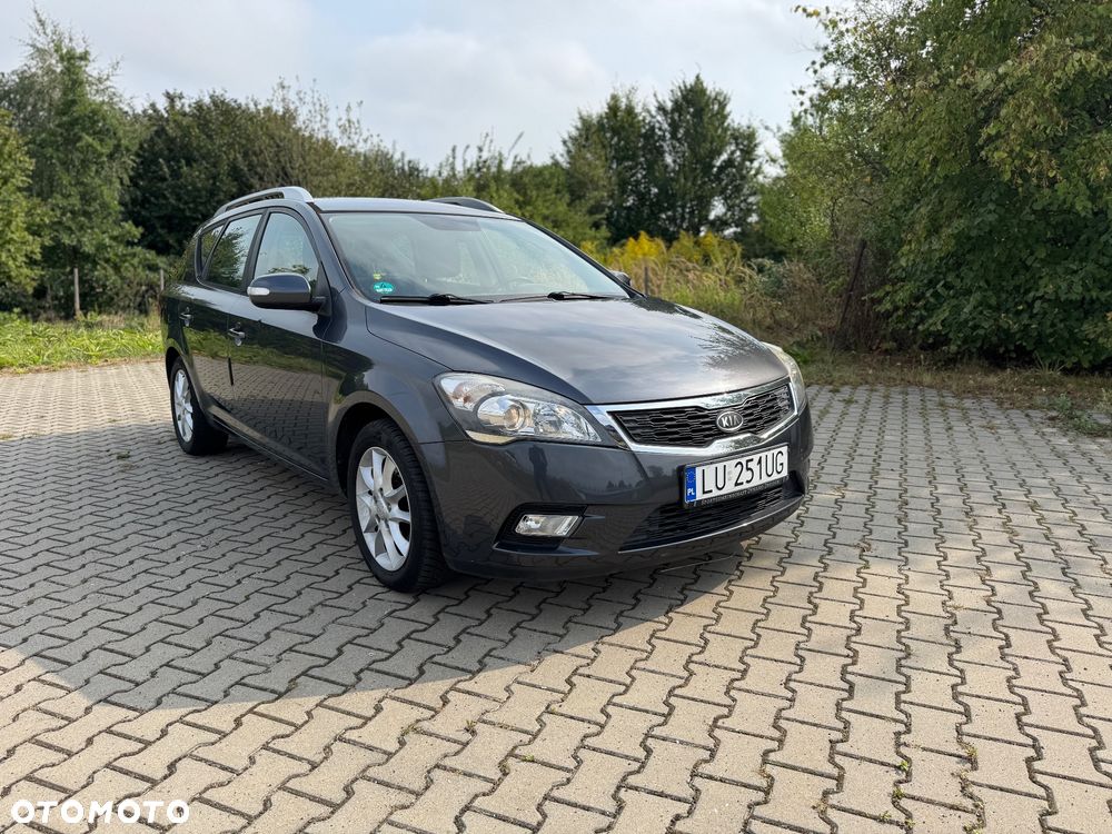 Kia Ceed - 1
