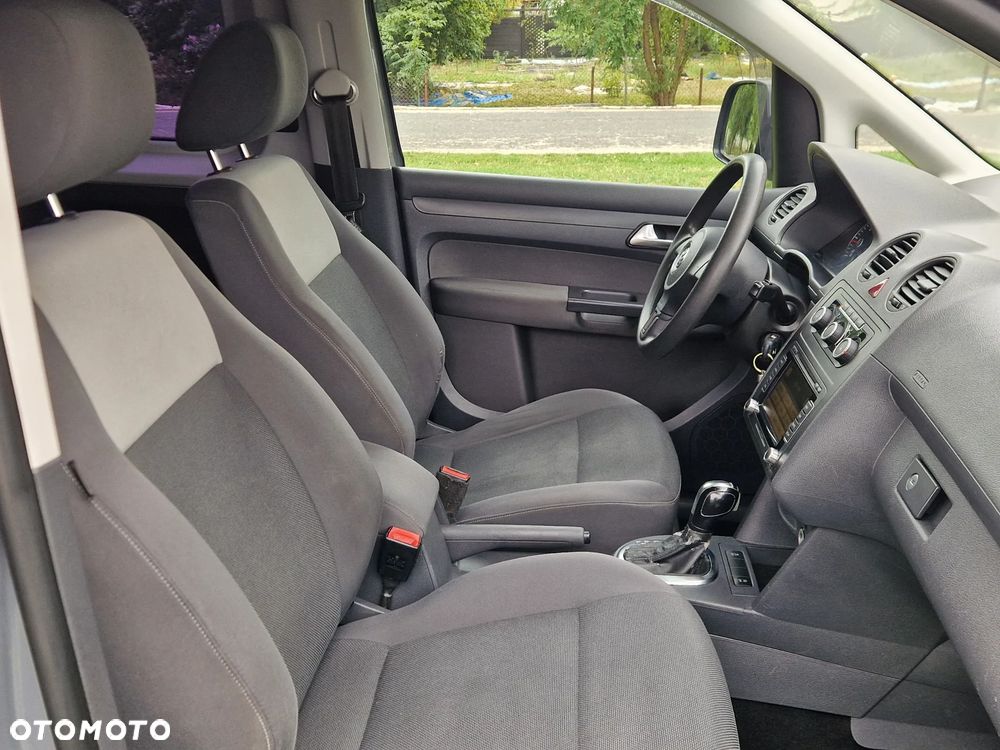 Volkswagen Caddy Comfortline DSG - 25