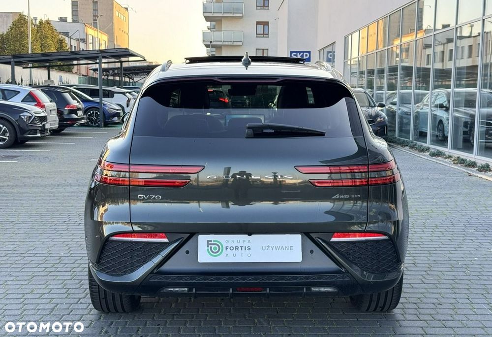 Genesis GV70 - 5