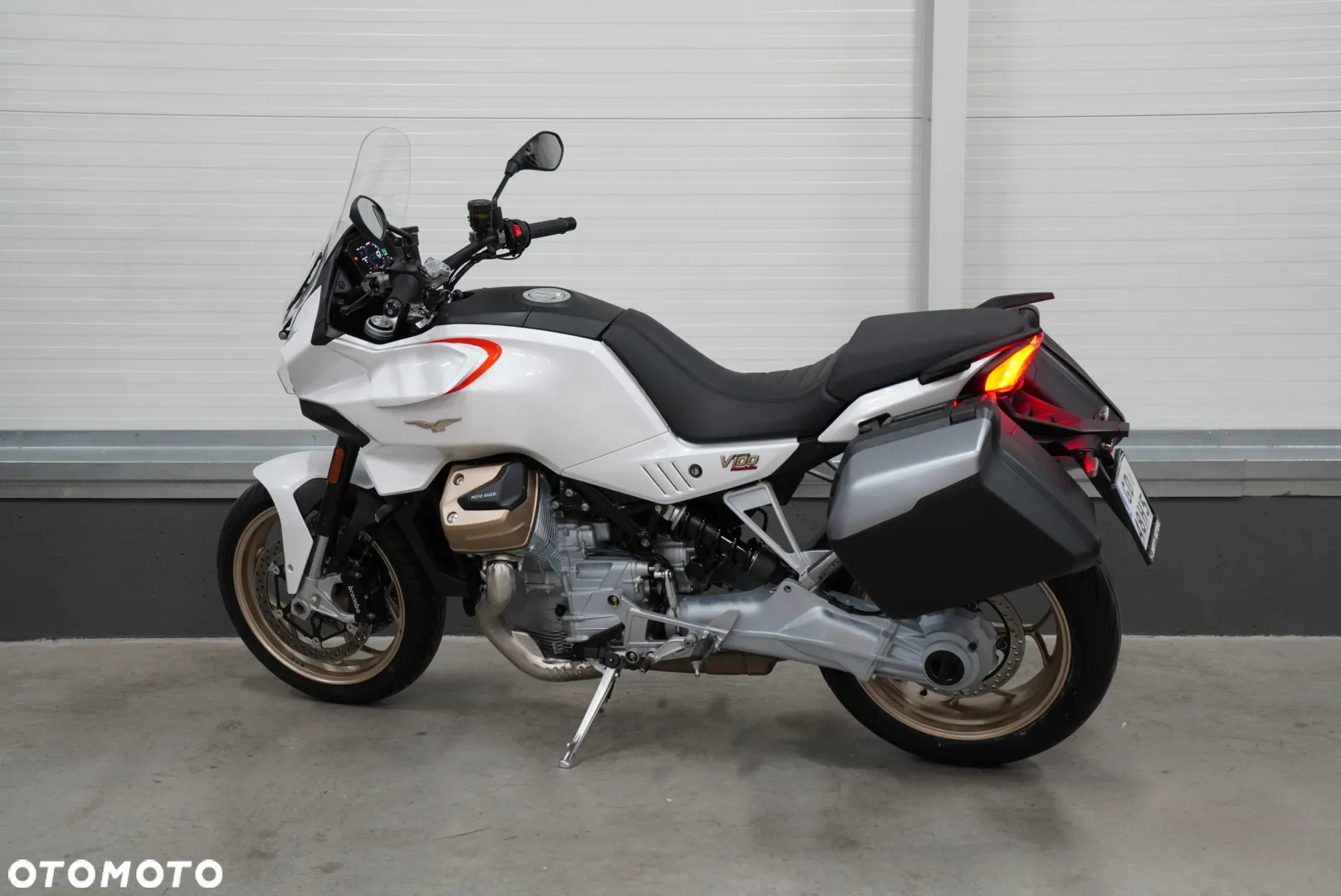 Moto Guzzi V100 Mandello - 8