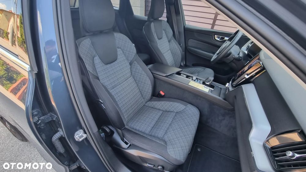Volvo XC 60 B4 D Inscription - 25