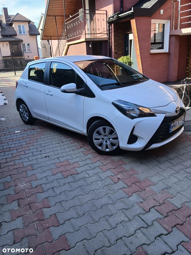 Toyota Yaris 1.0 Premium - 8