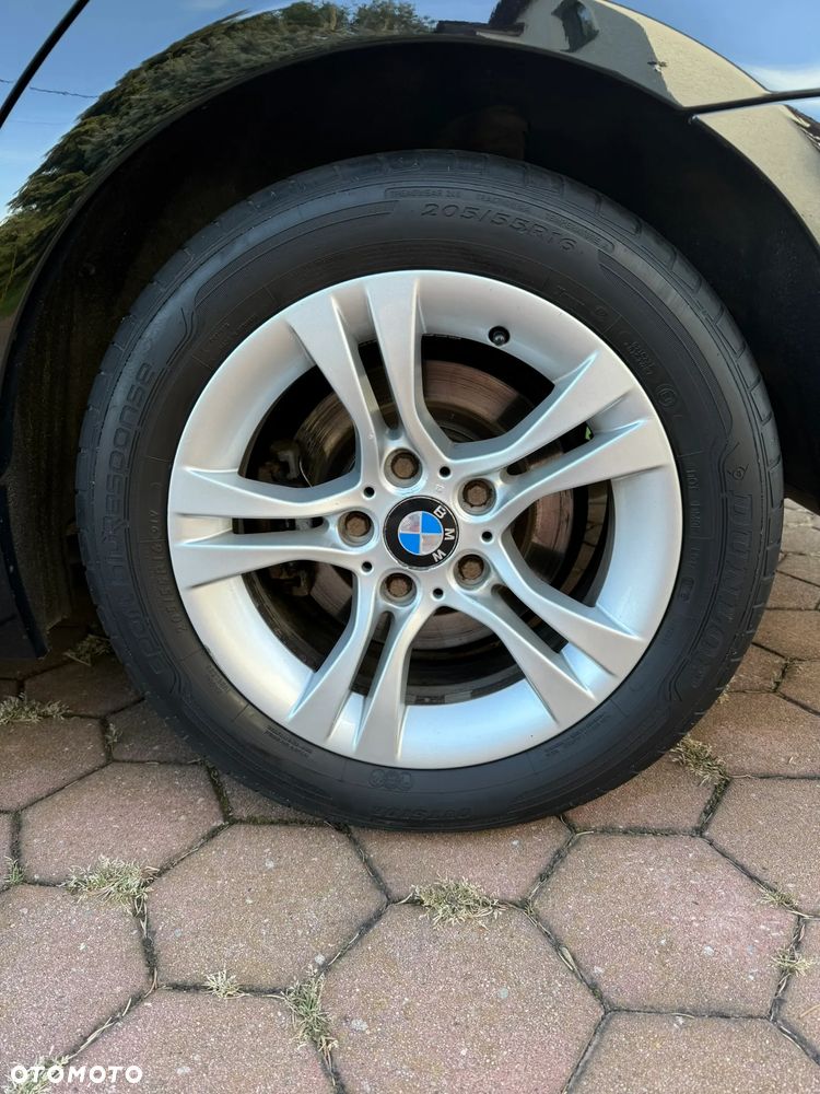 BMW Seria 3 318i - 9