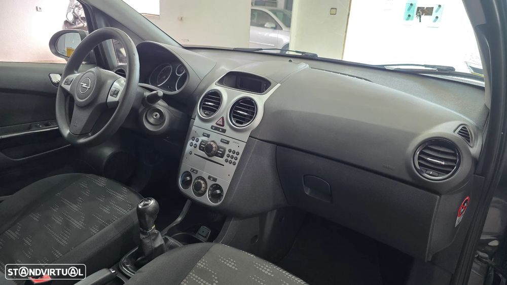 Opel Corsa 1.2 Go! - 16