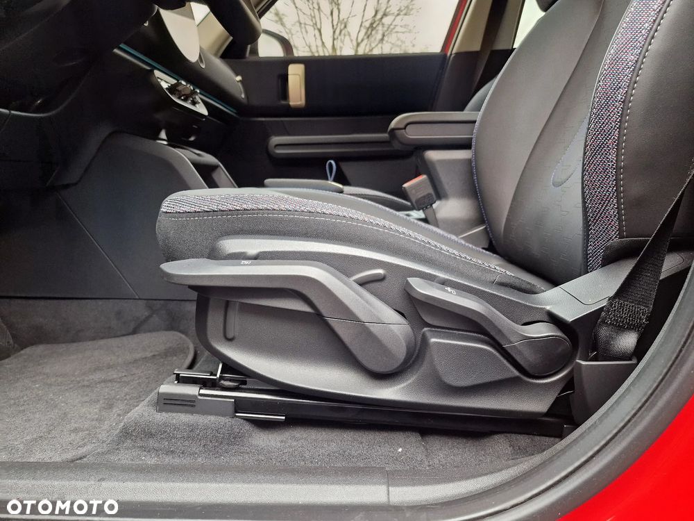 MINI Countryman SE ALL4 66.5kWh Linia Classic - 23