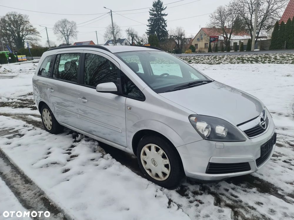 Opel Zafira 1.8 Family Plus - 1