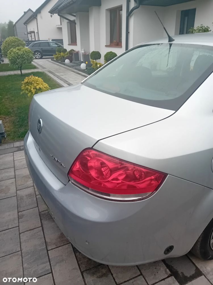 Fiat Linea 1.4 T-Jet 16V Dynamic - 2