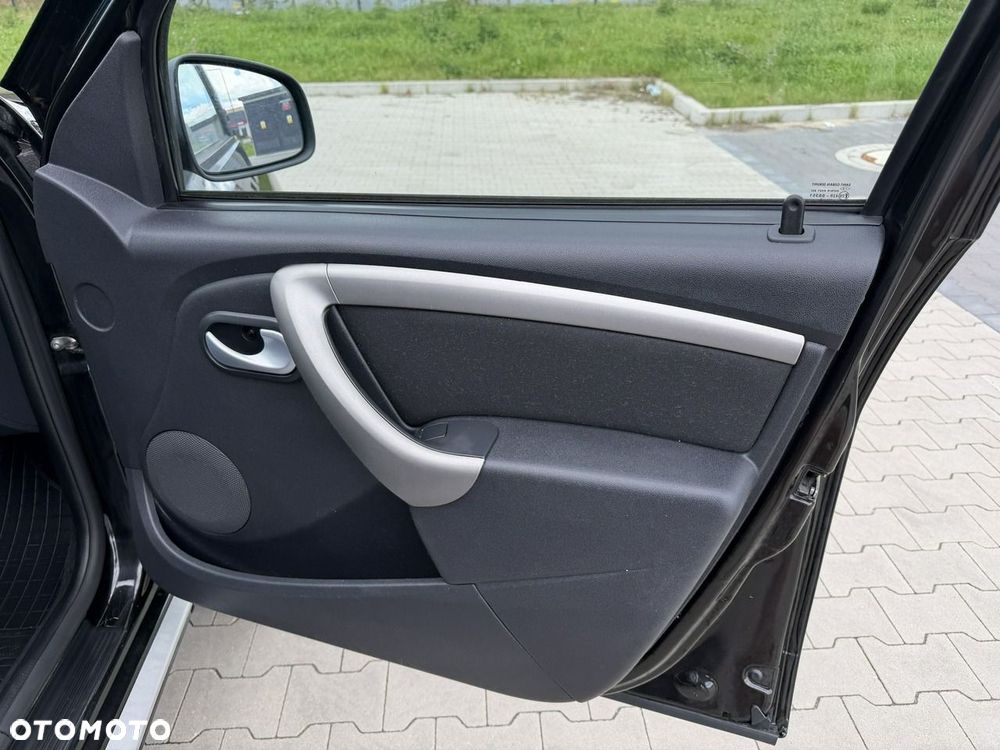 Dacia Duster 1.6 16V 4x2 Prestige - 28