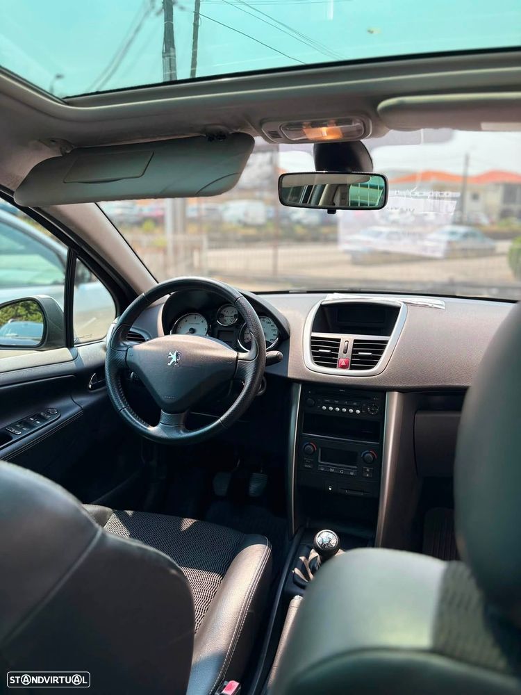 Peugeot 207 SW 1.6 HDi Outdoor FAP - 10