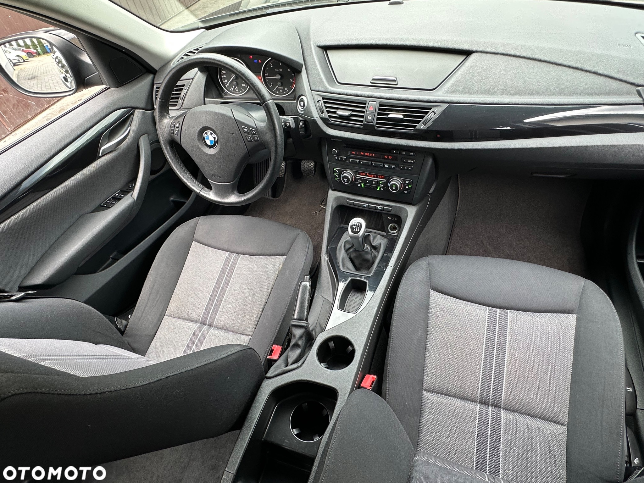 BMW X1 sDrive20d - 23