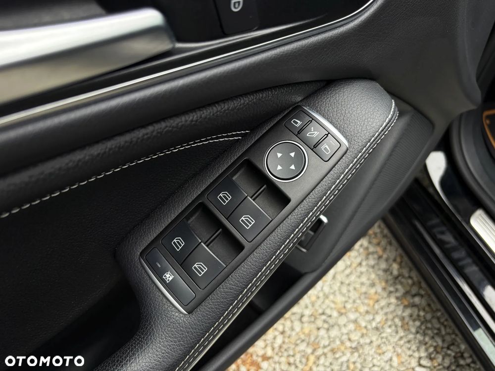 Mercedes-Benz CLA 200 7G-DCT - 33