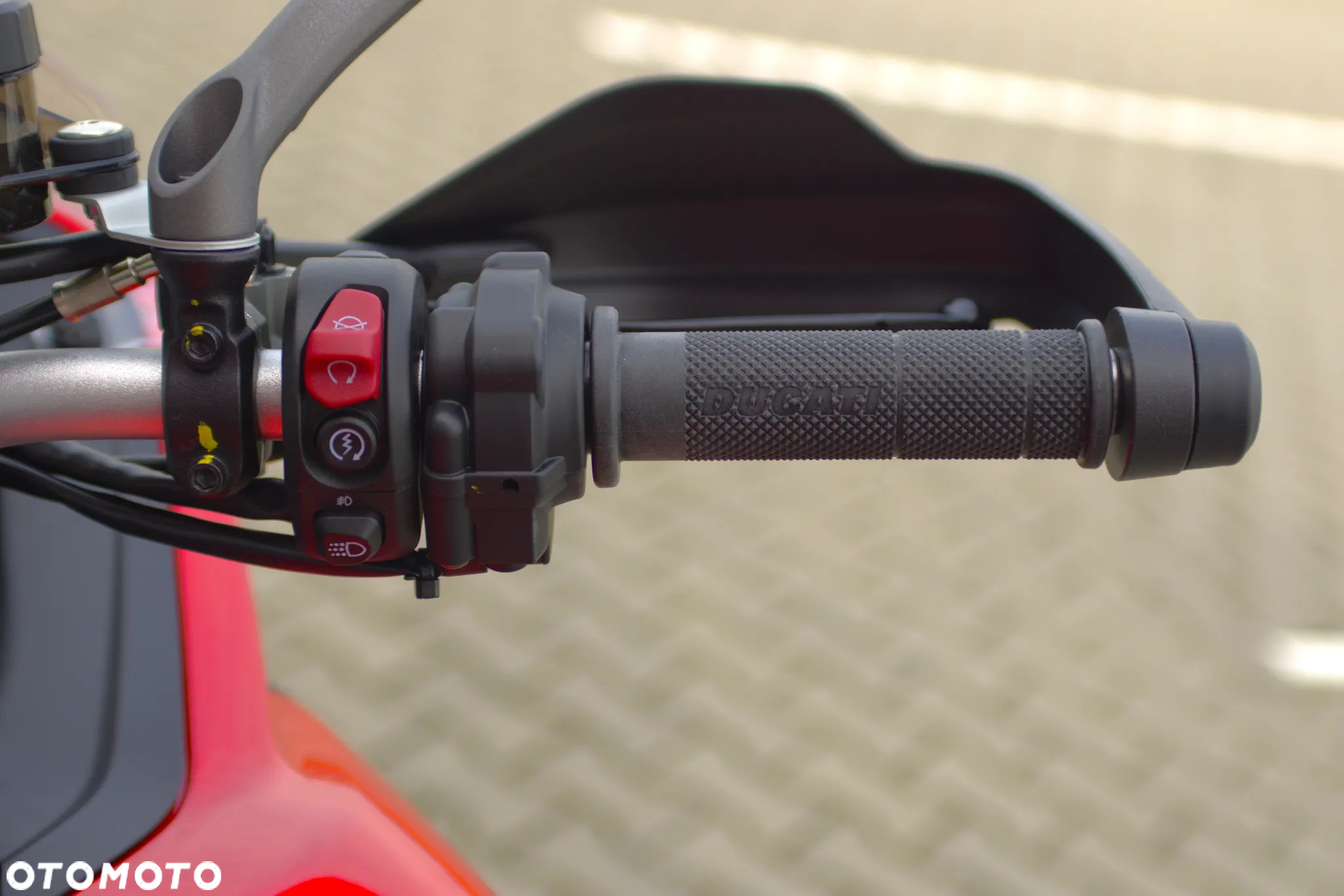 Ducati Multistrada - 12