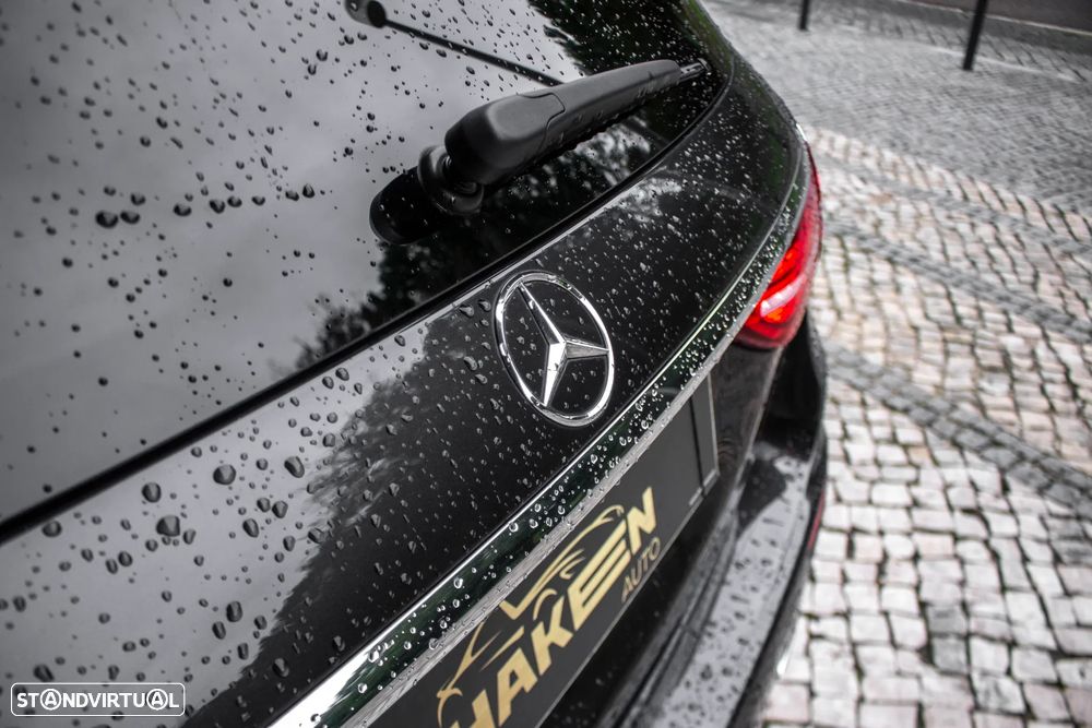 Mercedes-Benz E 300 e AMG Line - 13