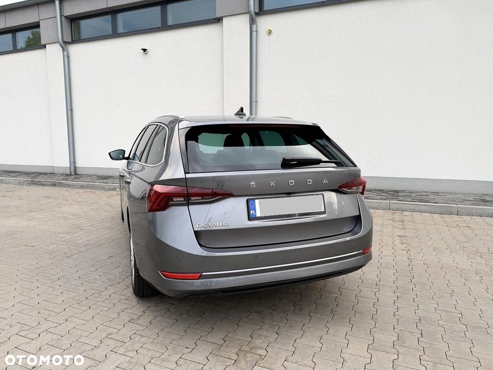 Skoda Octavia 2.0 TDI Style - 12