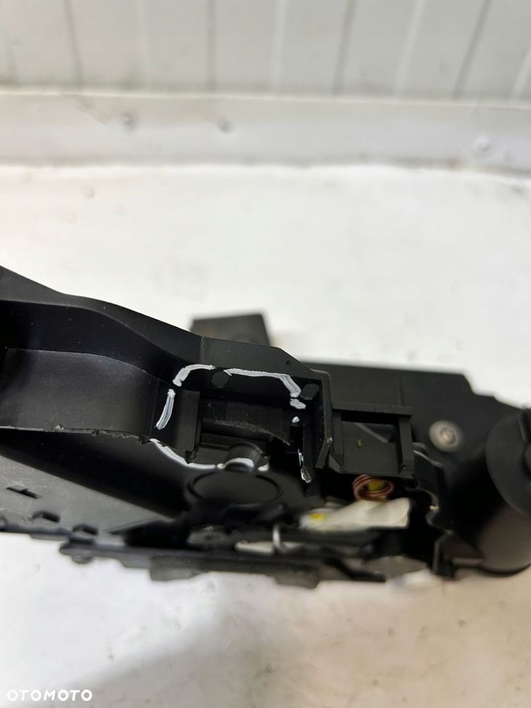 RANGE ROVER SPORT L320 3.0 KEYLESS ZAMEK DRZWI PRAWY TYŁ - 7