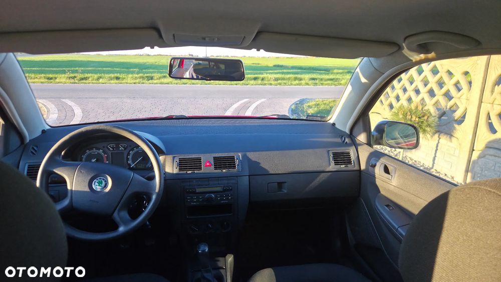 Skoda Fabia 1.2 HTP Active - 12
