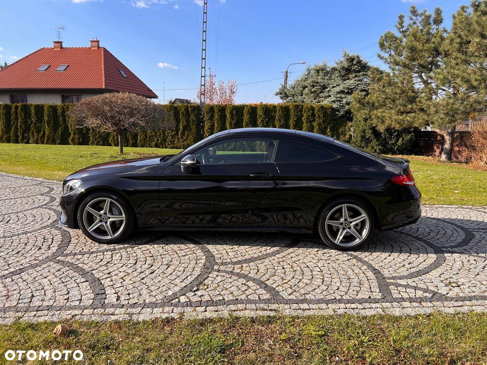 Mercedes-Benz Klasa C 300 9G-TRONIC AMG Line - 8