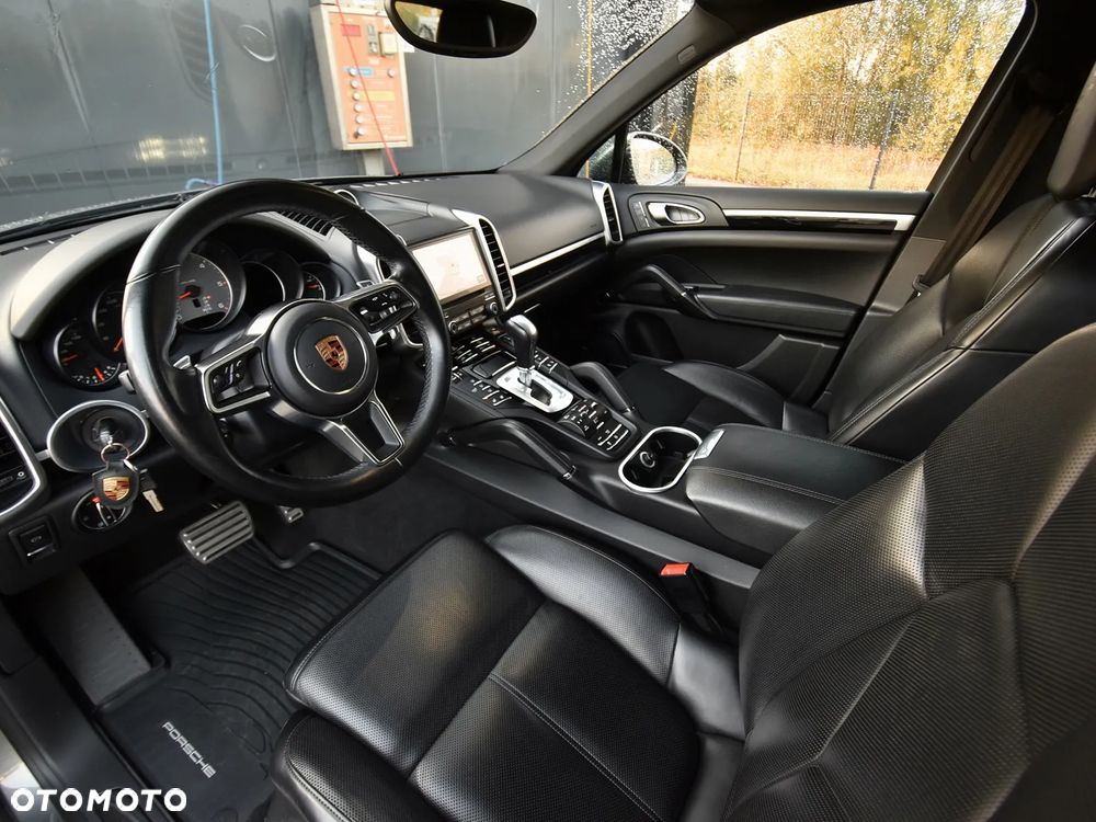 Porsche Cayenne S Diesel - 34