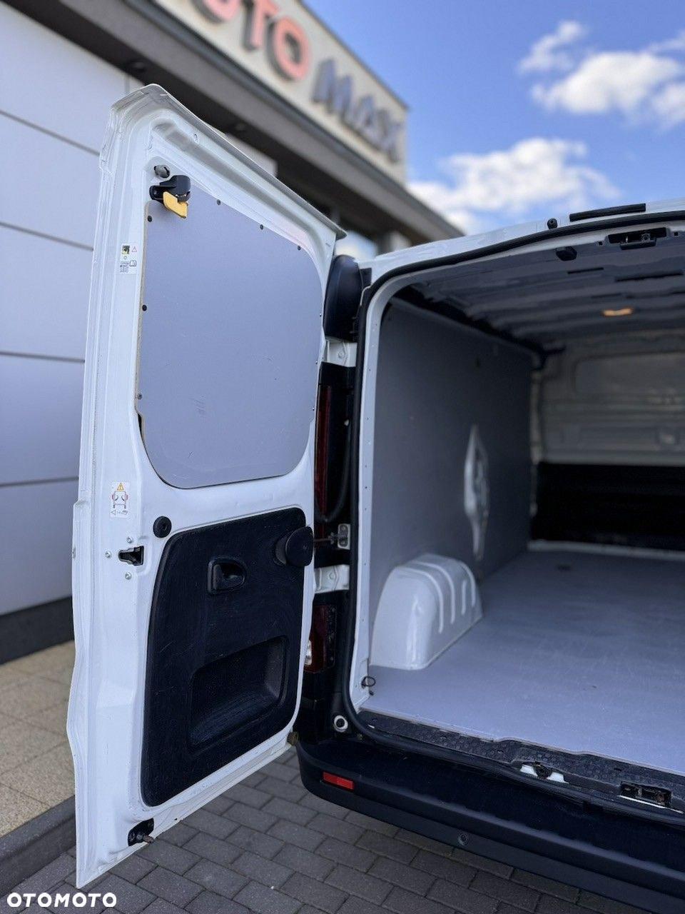 Renault Trafic - 9