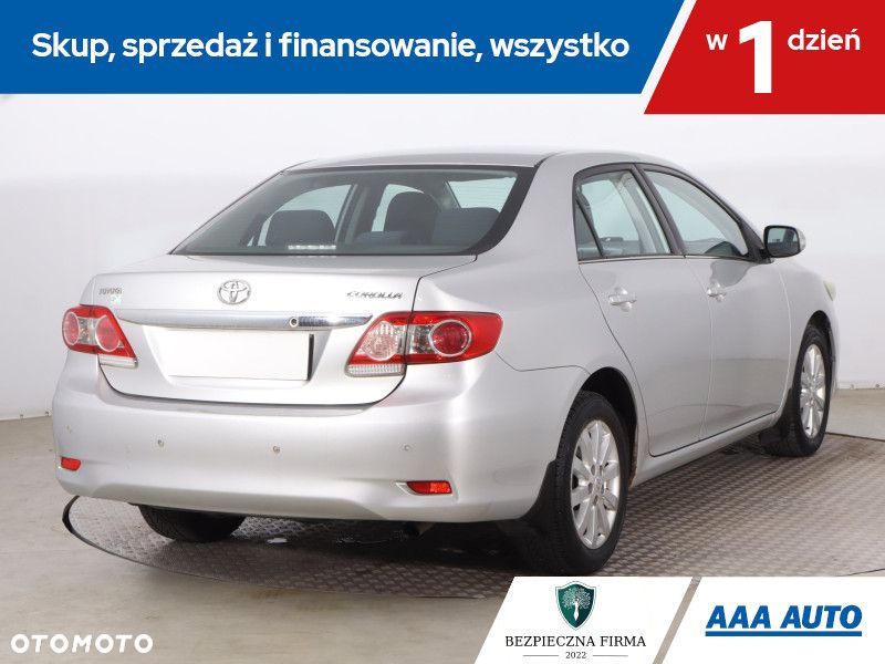 Toyota Corolla - 7